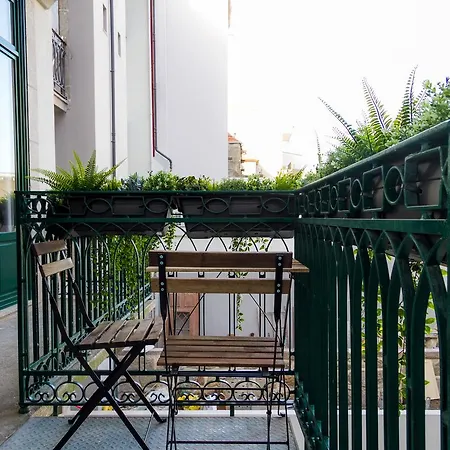 Liiiving In | Invictus Bolhao Garden Apartment *